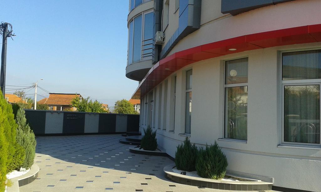 Garni Uni Elita Lux Hotel Nis Exterior photo